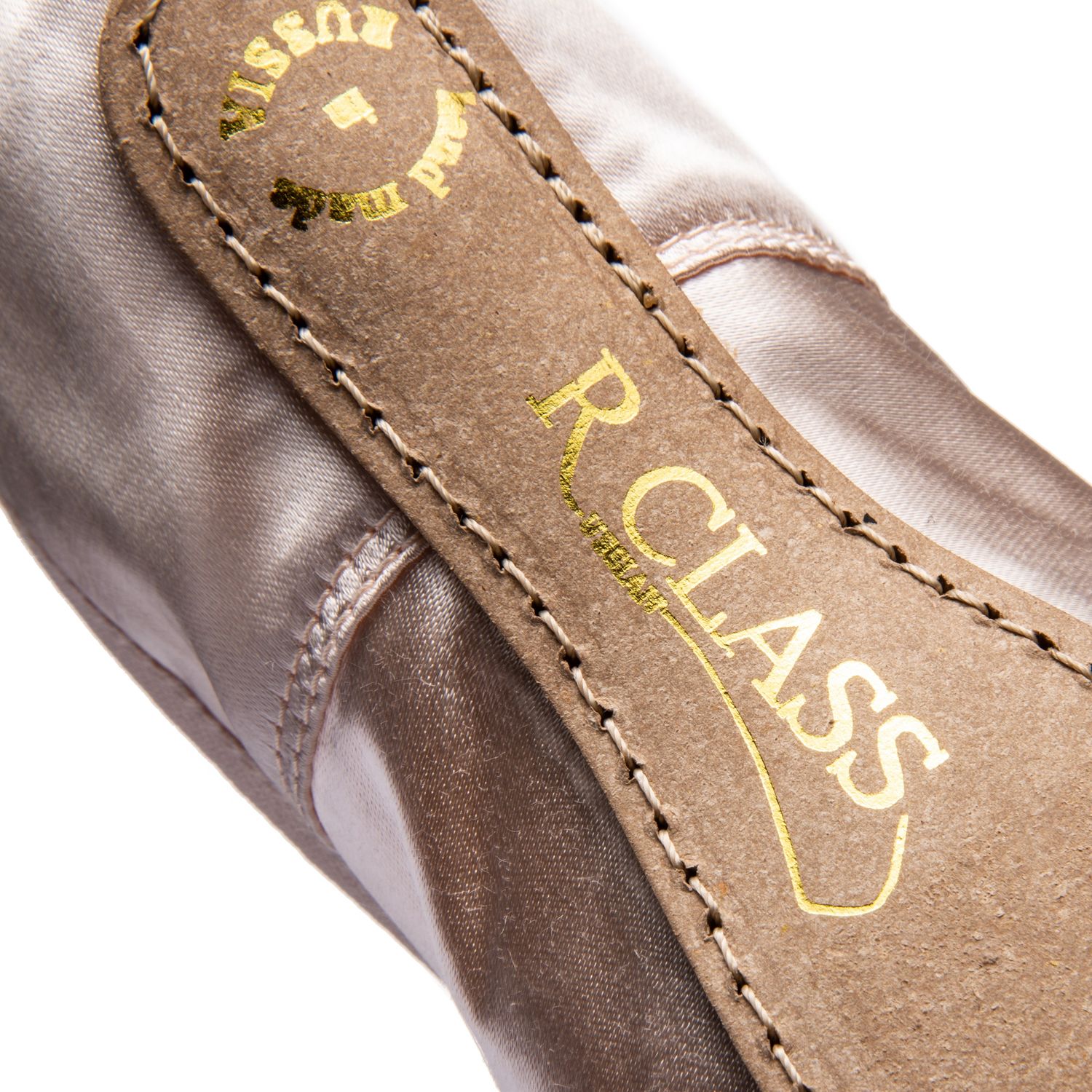 RClass Spitzenschuhe Rubin breite Fussform in V-form, Härte FM