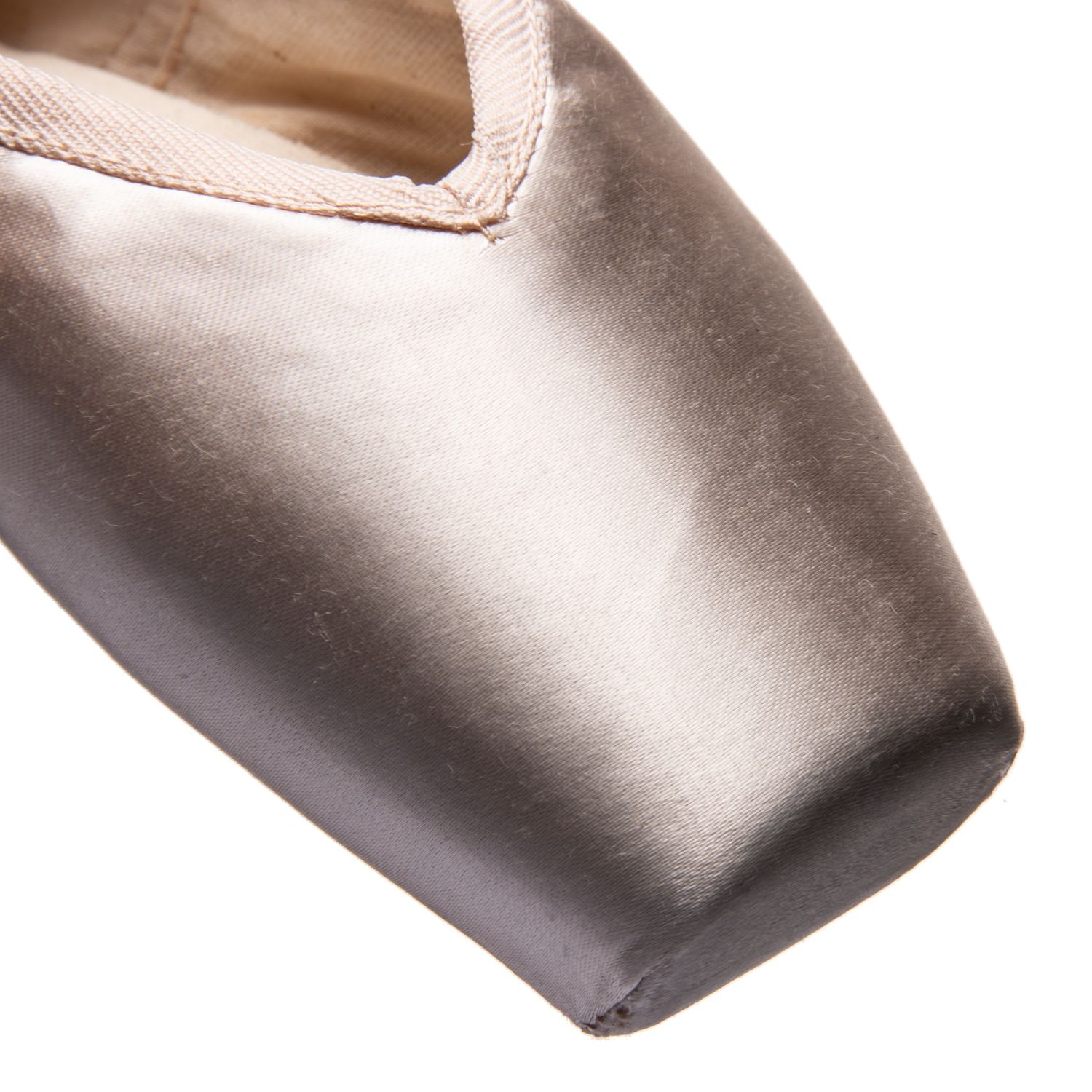 RClass Spitzenschuhe Rubin breite Fussform in V-form, Härte FM
